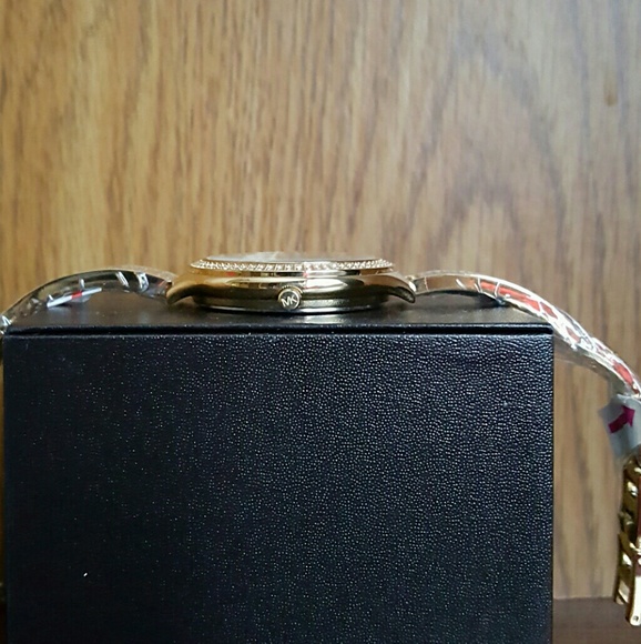 Big sale,NWT AUTHENTIC MICHAEL KORS WATCH main image 4