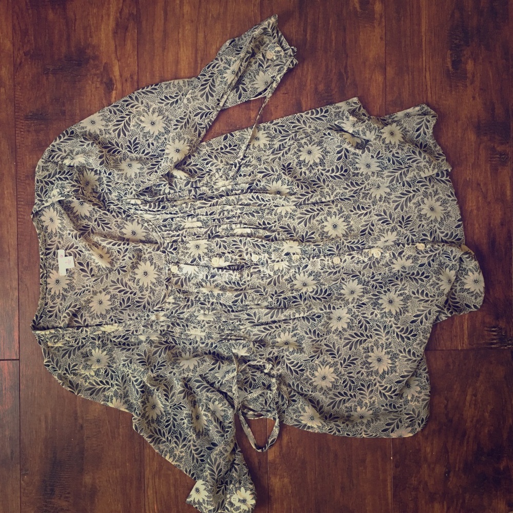 Long, tie back blouse