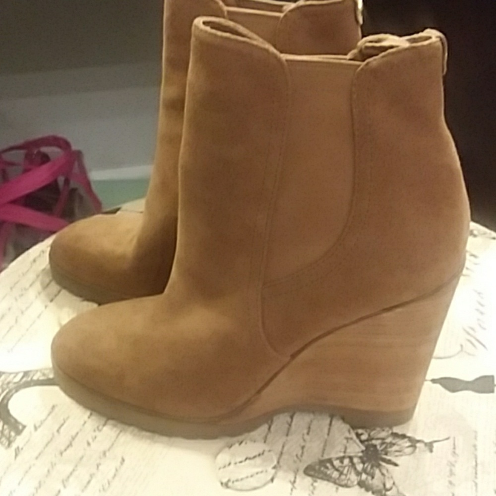 MK booties