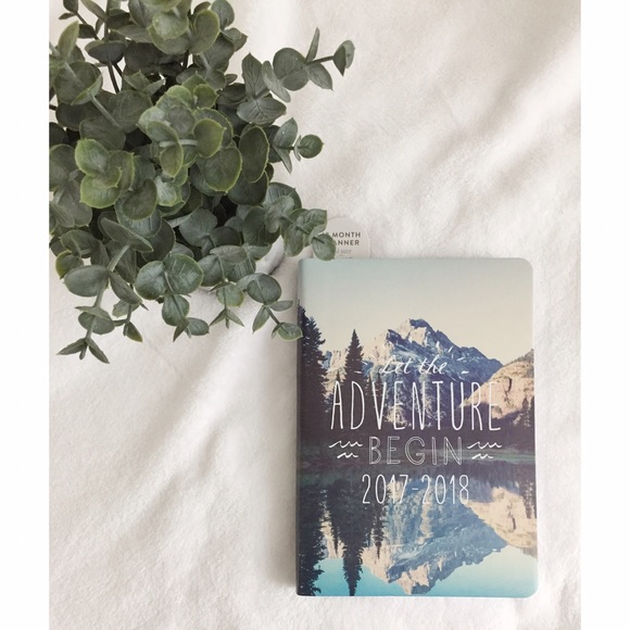 Adventure 2018 Planner - Picture 3 of 5