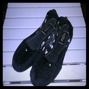 Mad love black canvas slip on