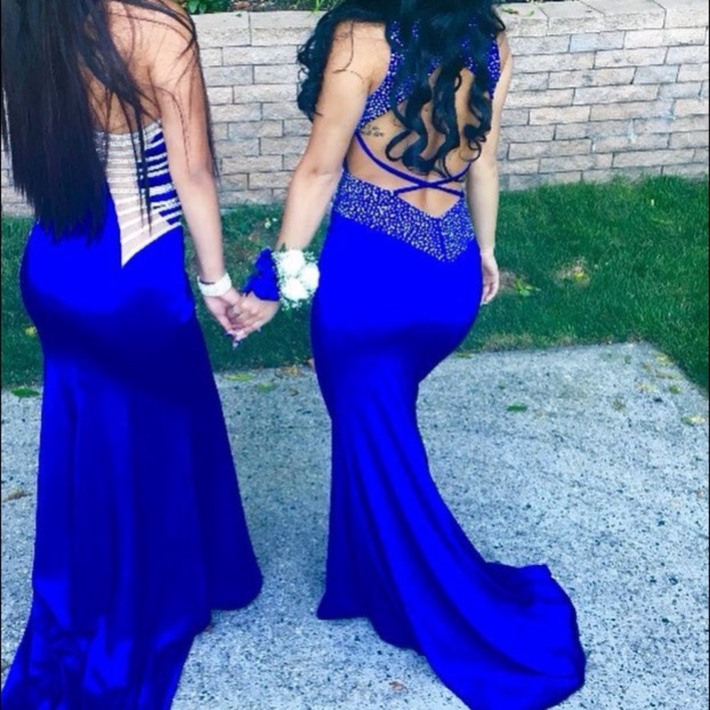 PROM DRESS