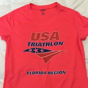 Workout shirt USA triathlon