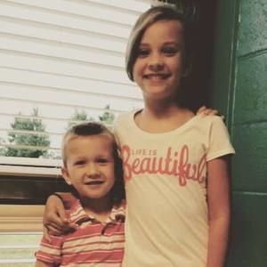 Meet your Posher, Dana