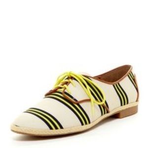 Dolce Vita Canvas Oxfords