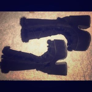 Demonia Camel 311 gogo boots