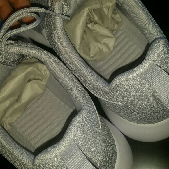 🔥🔥 Nike Roshe sneakers 🔥🔥 - Picture 6 of 7