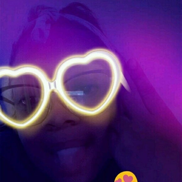 Meet your Posher, Dani - Picture 1 of 1