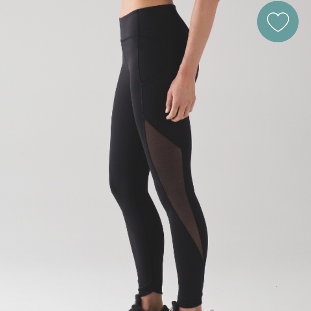 NWT!!! Lululemon sole training leggings / tights