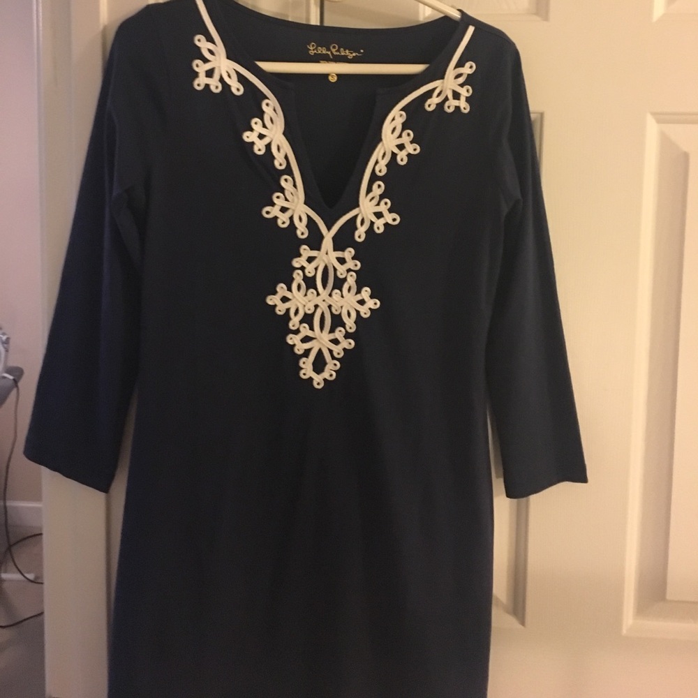 Size small Lilly Pulitzer navy dress