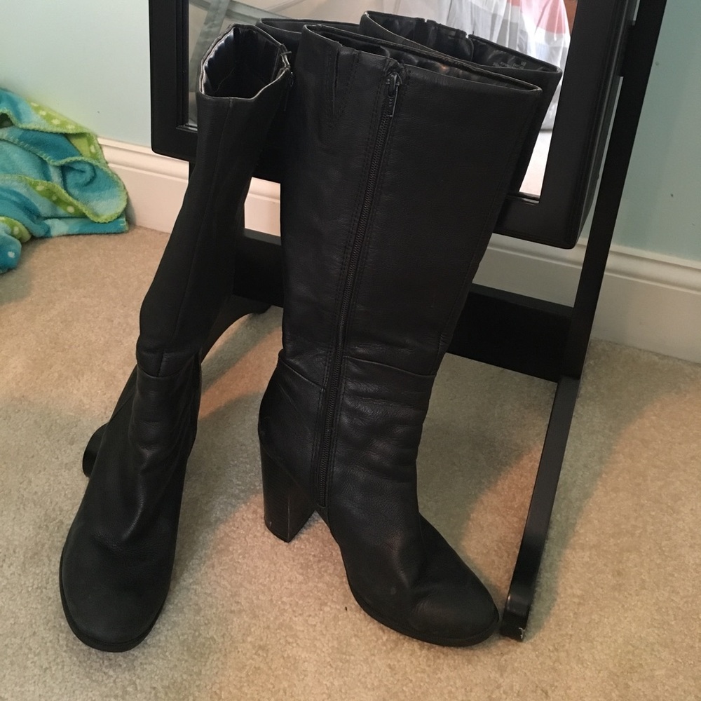 Liz and co (leather upper) boots size 8 medium