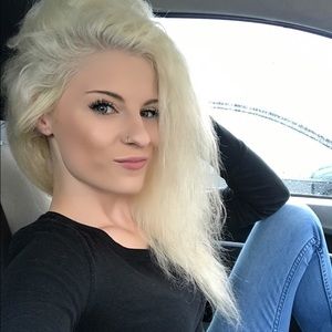 Meet your Posher, Ashley