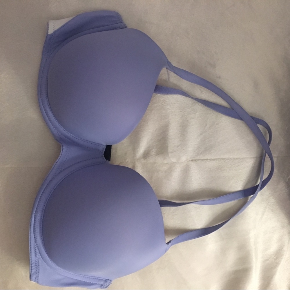 Victoria's Secret Wear Everywhere Lightly Lined - Picture 1 of 1