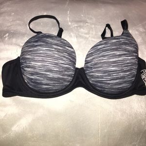 Victoria's Secret Wear Everywhere Lightly Lined