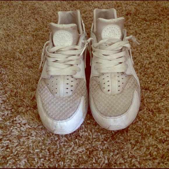 NIke air hurraches - Picture 1 of 4