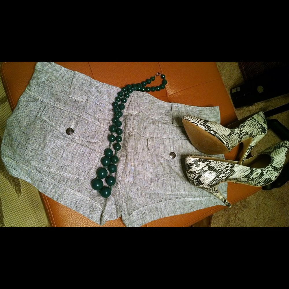   Express Short Shorts Light Grey