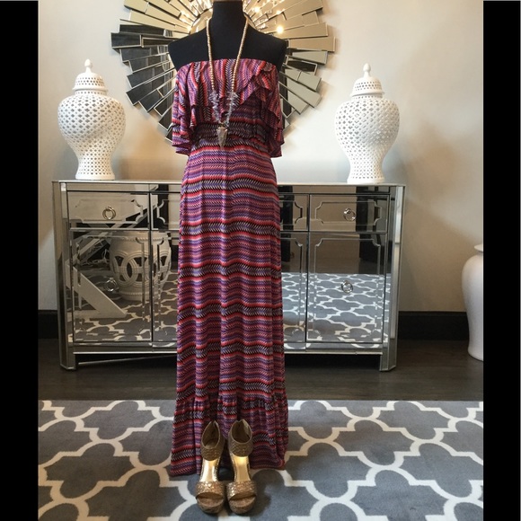 Firm Flash Sale🔥🔥 T Bags Maxi Dress - Picture 3 of 7