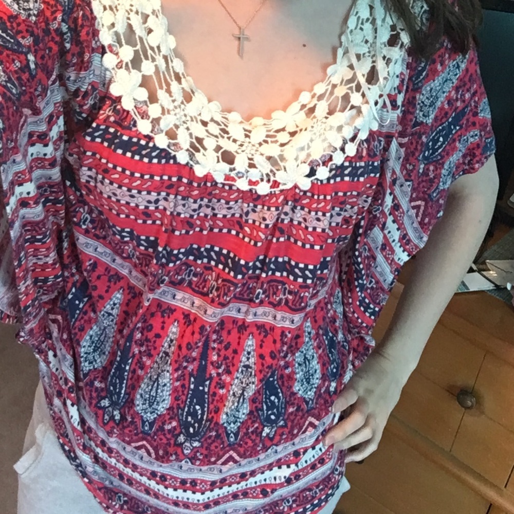 60's floral inspired top