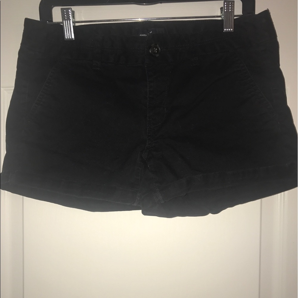 American eagle khaki shorts