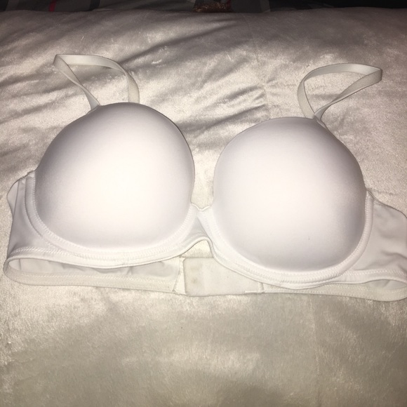 Victoria's Secret Wear Everywhere Lightly Lined - Picture 1 of 1