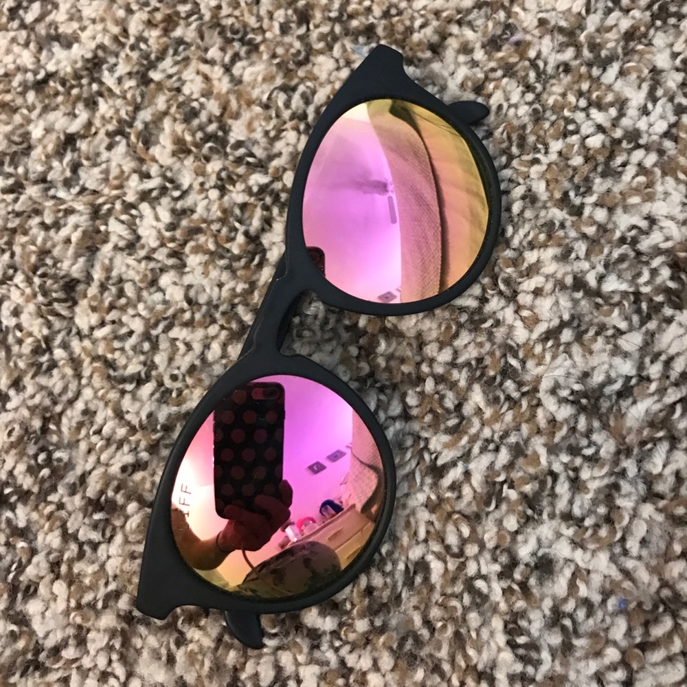 Polarized Diff Eyewear sunglasses
