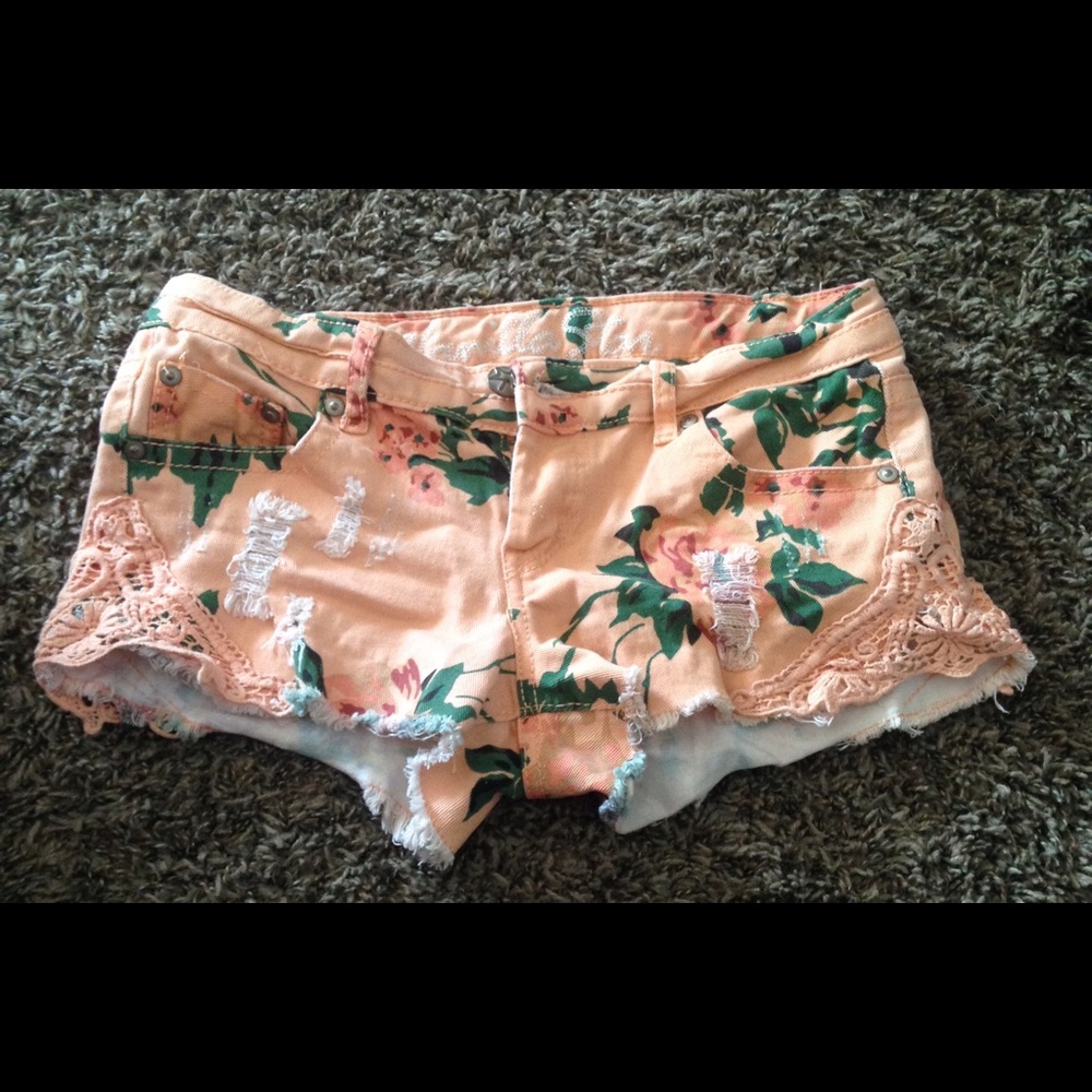 Short Denim shorts