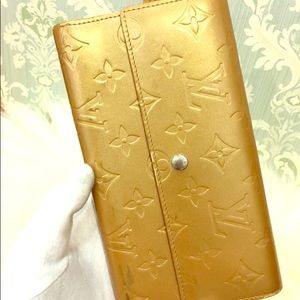 SOLD!!! Authentic LV wallet