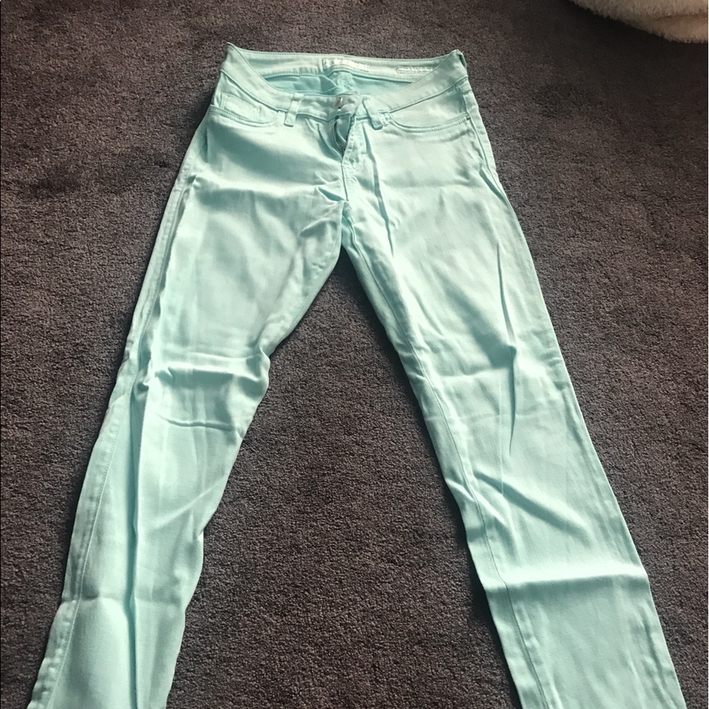 Comfy skinny boot cut Guess jeans