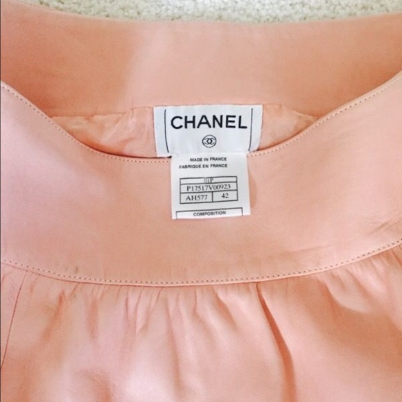 Lambskin Chanel skirt size 42