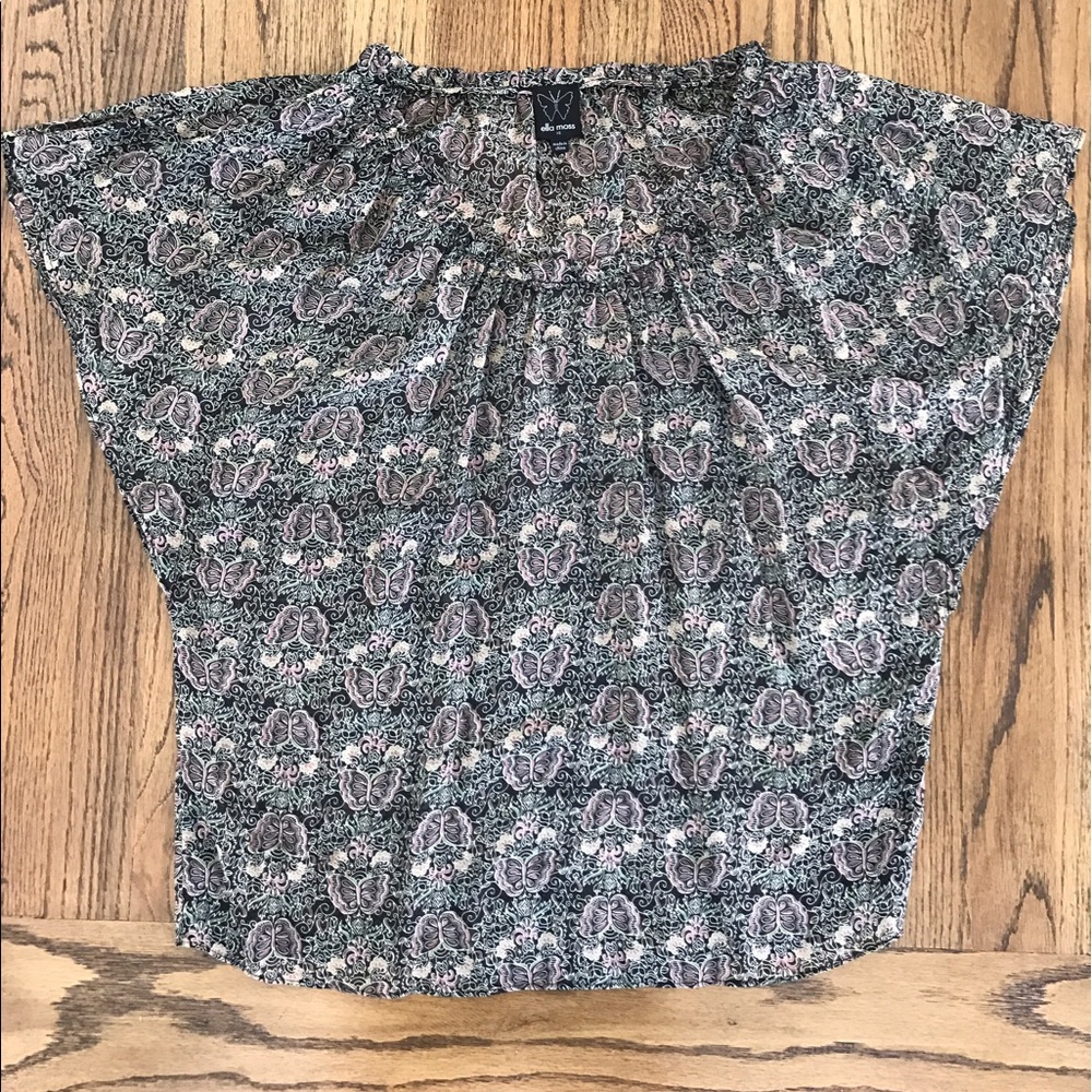 🦋Ella Moss Butterfly Top 🦋