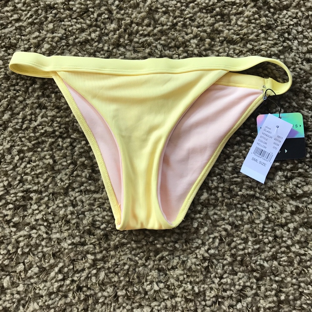 swimsuit bottoms