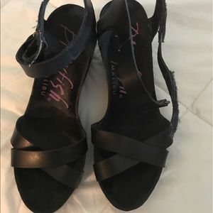 Women's size 9 Blowfish wedges!