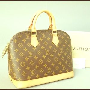 SOLD‼️Authentic Alma