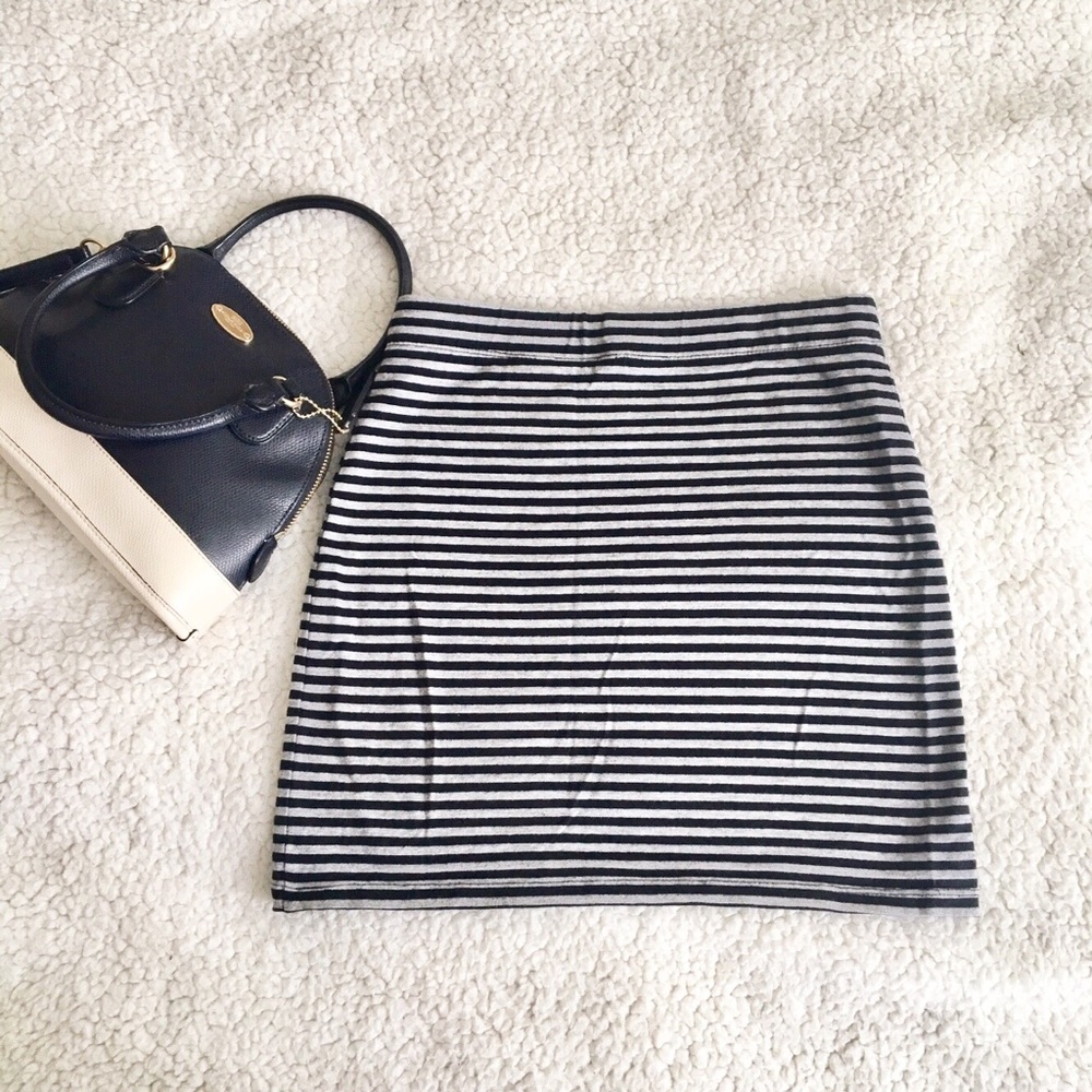 🎀H&M Pencil Skirt🎀