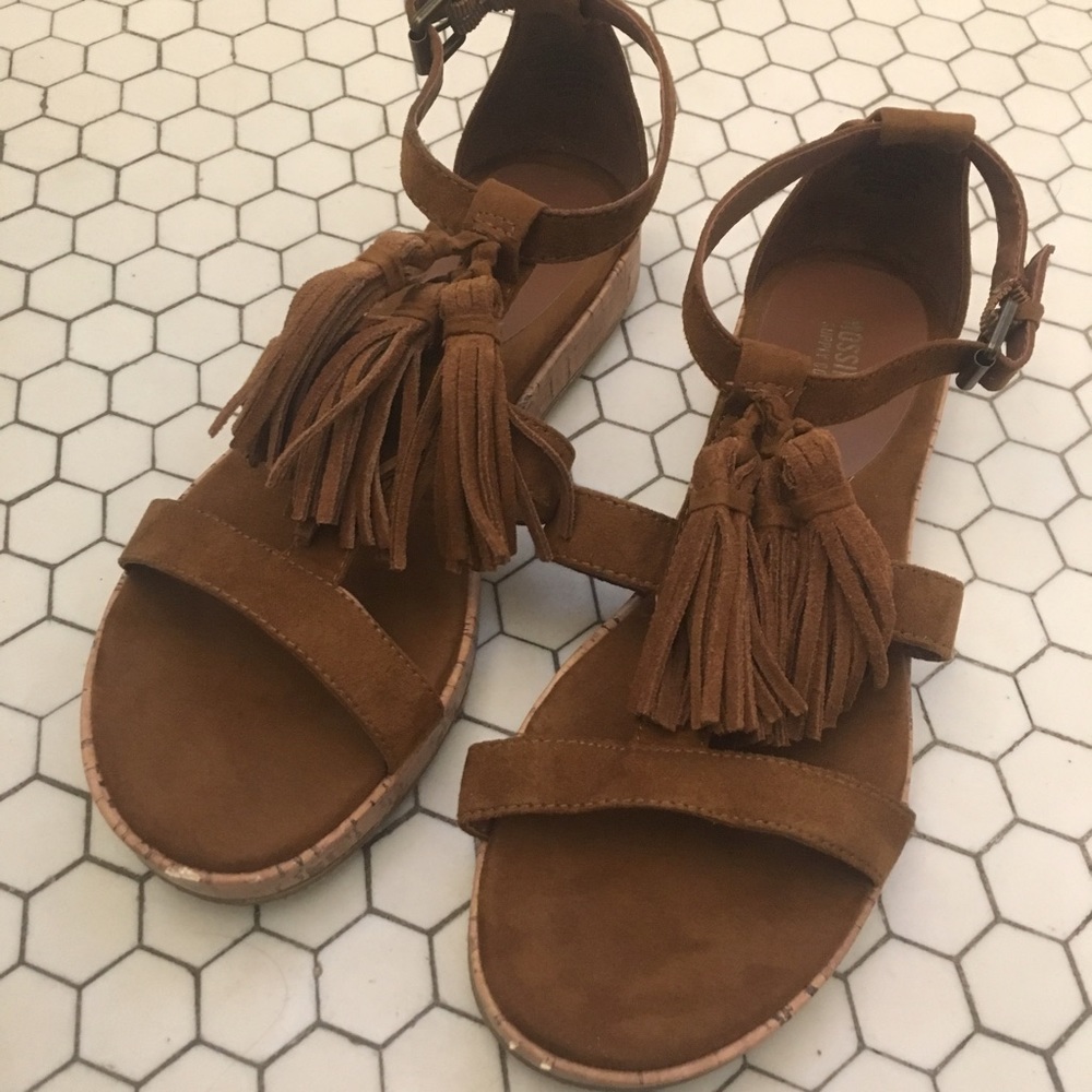Mossimo tasseled sandals size 7.5