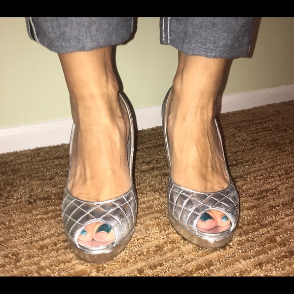 Saks Silver platform quilted peeptoe slingbacks - Picture 2 of 7
