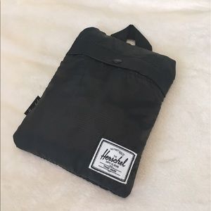 Herschel Packable Raincover