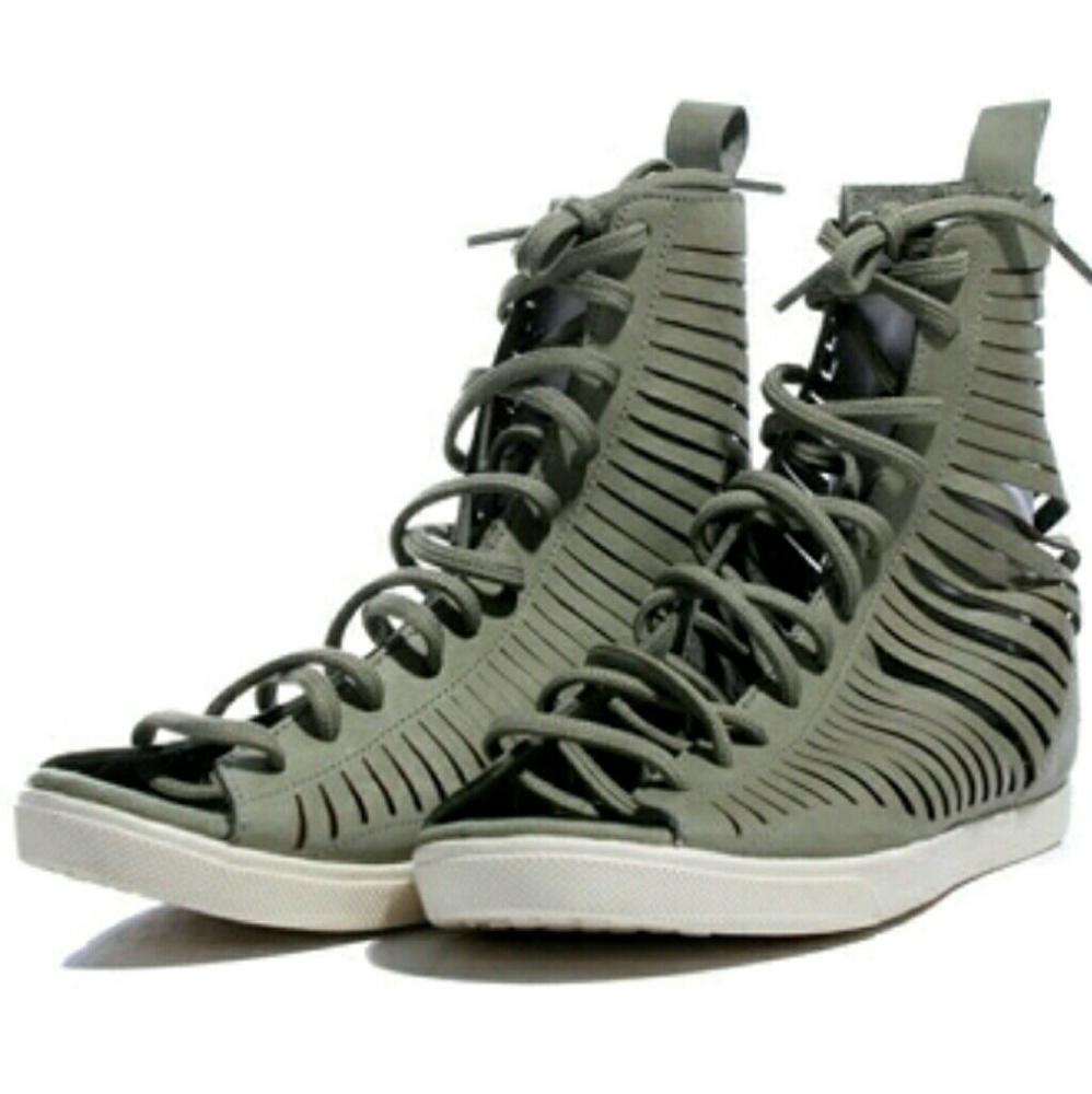 Nike Women's Racquette Slice Gladiator Sandals