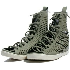 Nike Women's Racquette Slice Gladiator Sandals