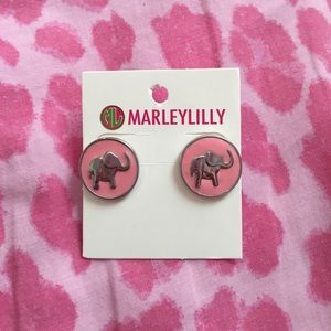 🎉SALE🎉 ✨BRAND NEW✨ Pink Elephant Earrings