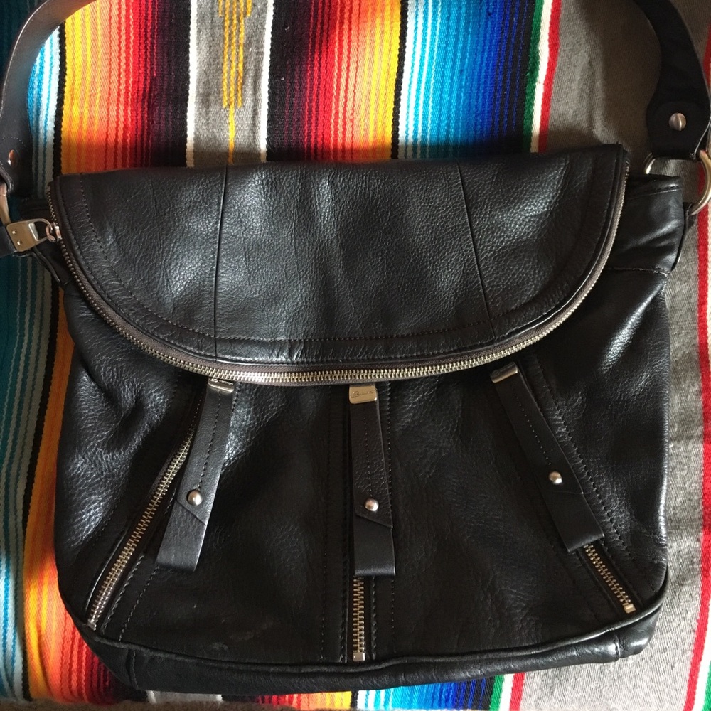 B. Makowsky Black Leather Purse