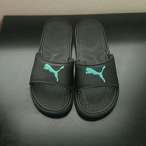 Puma slide worn twice only