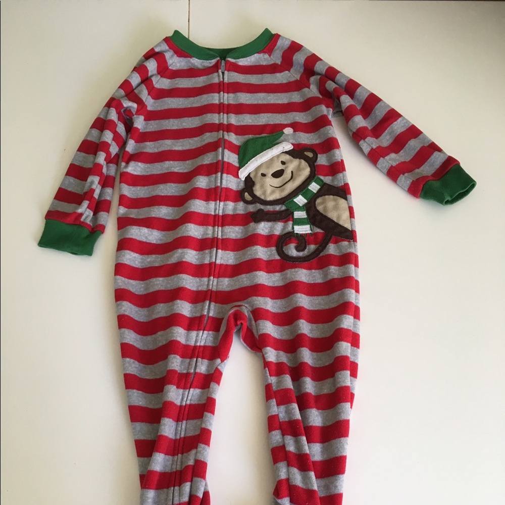 Carters 2T fleece footsie pjs, Christmas