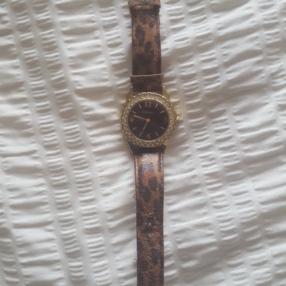 Leopard Watch - Picture 2 of 3