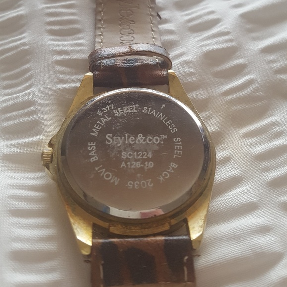 Leopard Watch - Picture 3 of 3