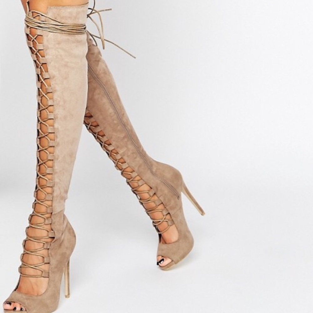 HEELS