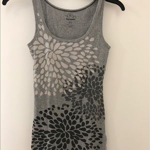 Old navy brand tank