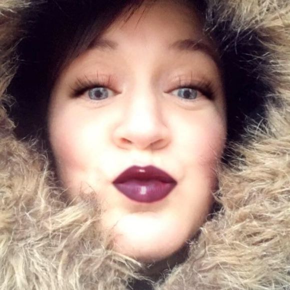 Meet your Posher, Jessica - Picture 1 of 1