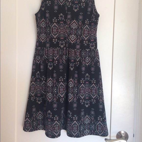 Black dress - Picture 2 of 2