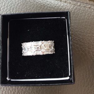 Gorgeous eternity  baguette ring